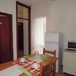 アパート Flat For 6 Guests With Private Garden *