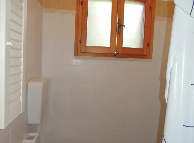 Flat For 6 Guests With Private Garden