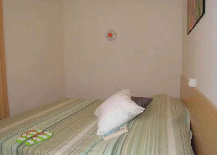 Flat For 6 Guests With Private Garden Apartmán *