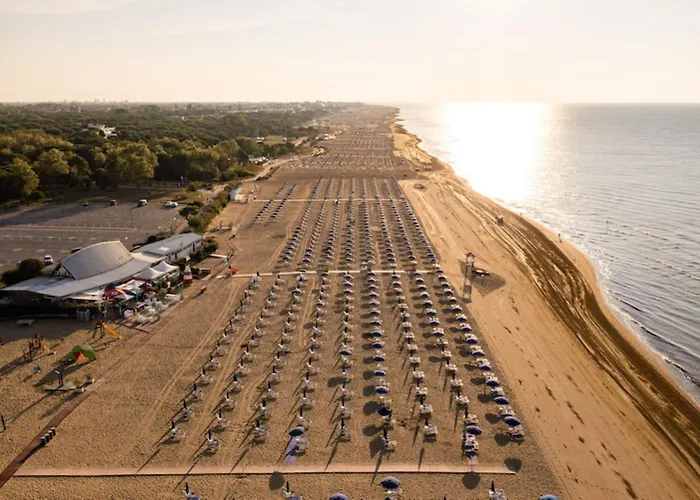 Flat For 6 Guests With Private Garden * Bibione